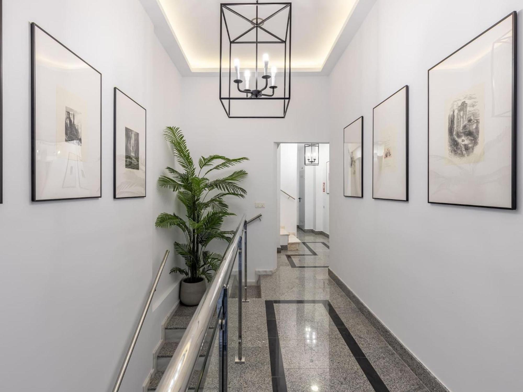 Central Stylish And Elegant 1 & 2 Bedroom Apartments III Granada Exterior foto